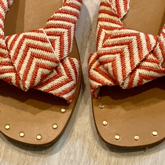 Universal Threads Boho Woven sandals Salmon Orange & White Slides Women’s 7.5 - Picture 1 of 6